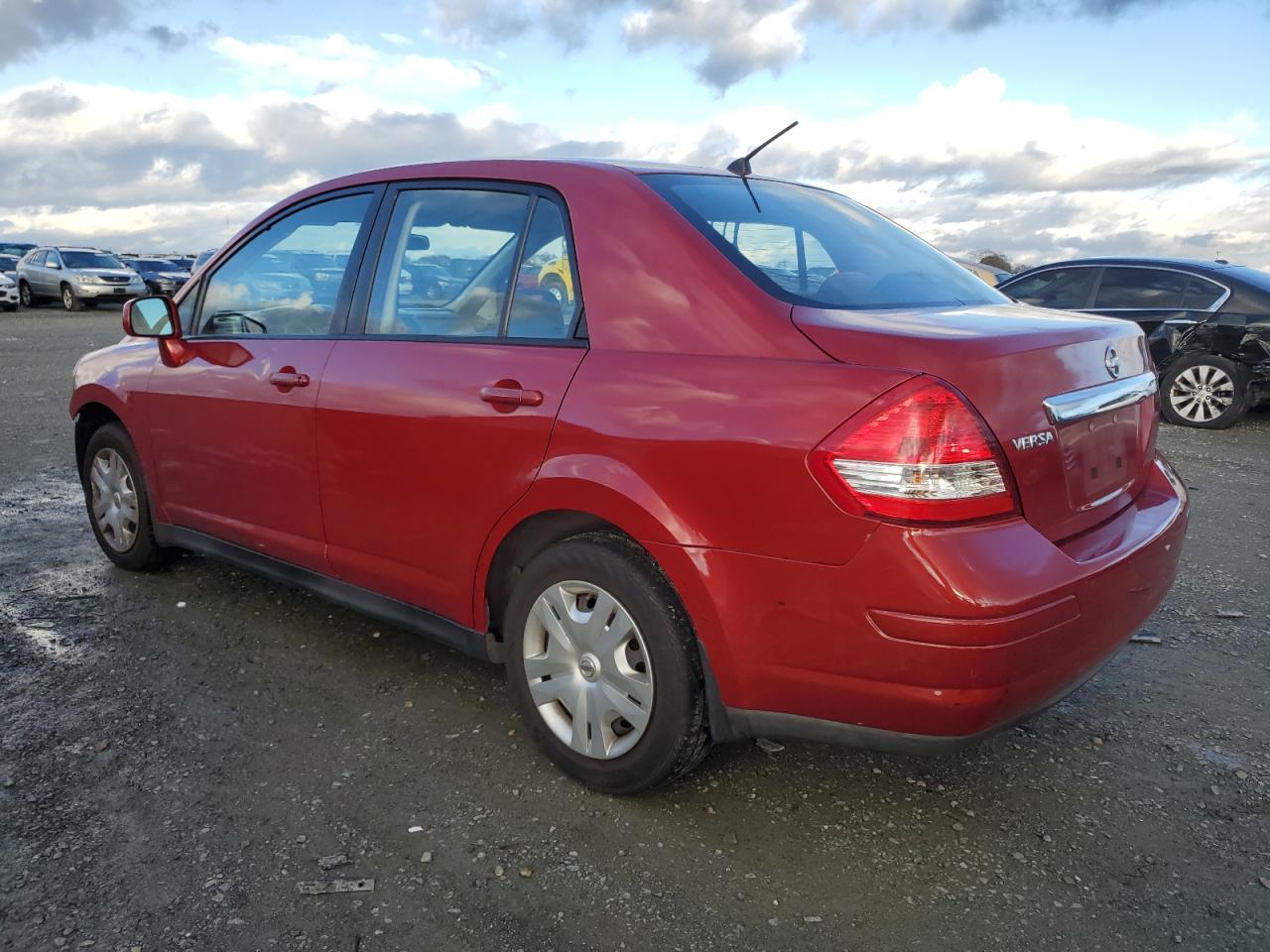 2010 Nissan Versa - Image 2