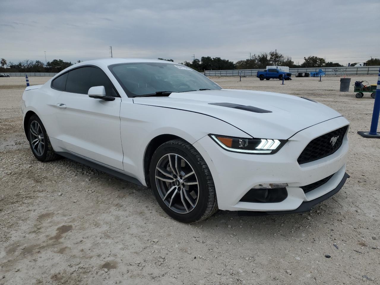 2015 Ford Mustang - Image 4