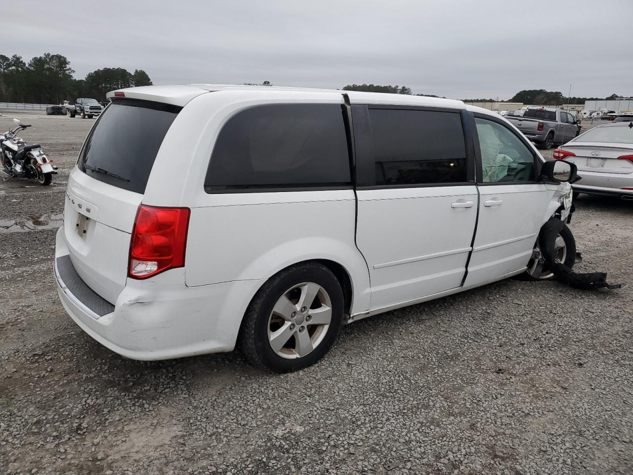 VIN 2C4RDGBG6DR814518 2013 DODGE CARAVAN no.3