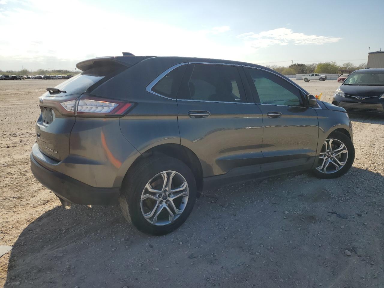 2016 Ford Edge - Image 3
