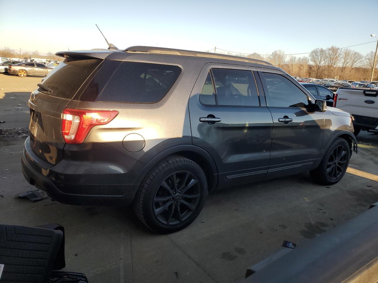 2018 Ford Explorer - Image 3