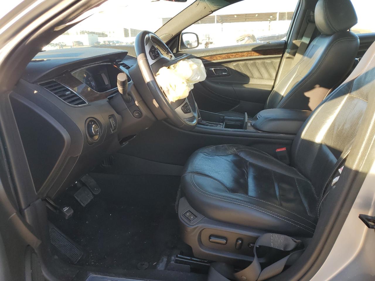 2019 Ford Taurus - Image 7
