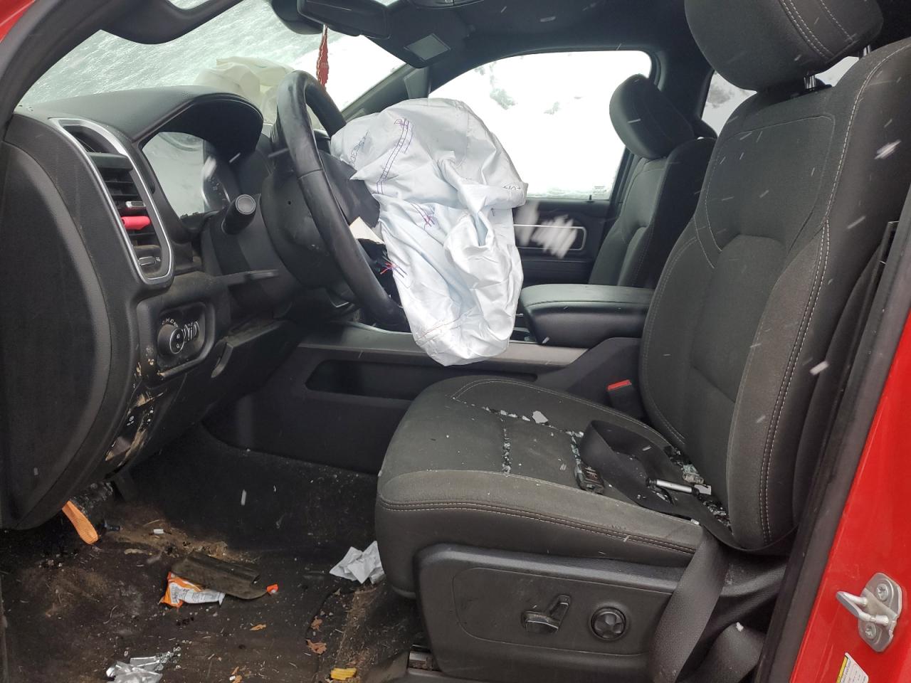 2019 RAM 1500 - Image 7