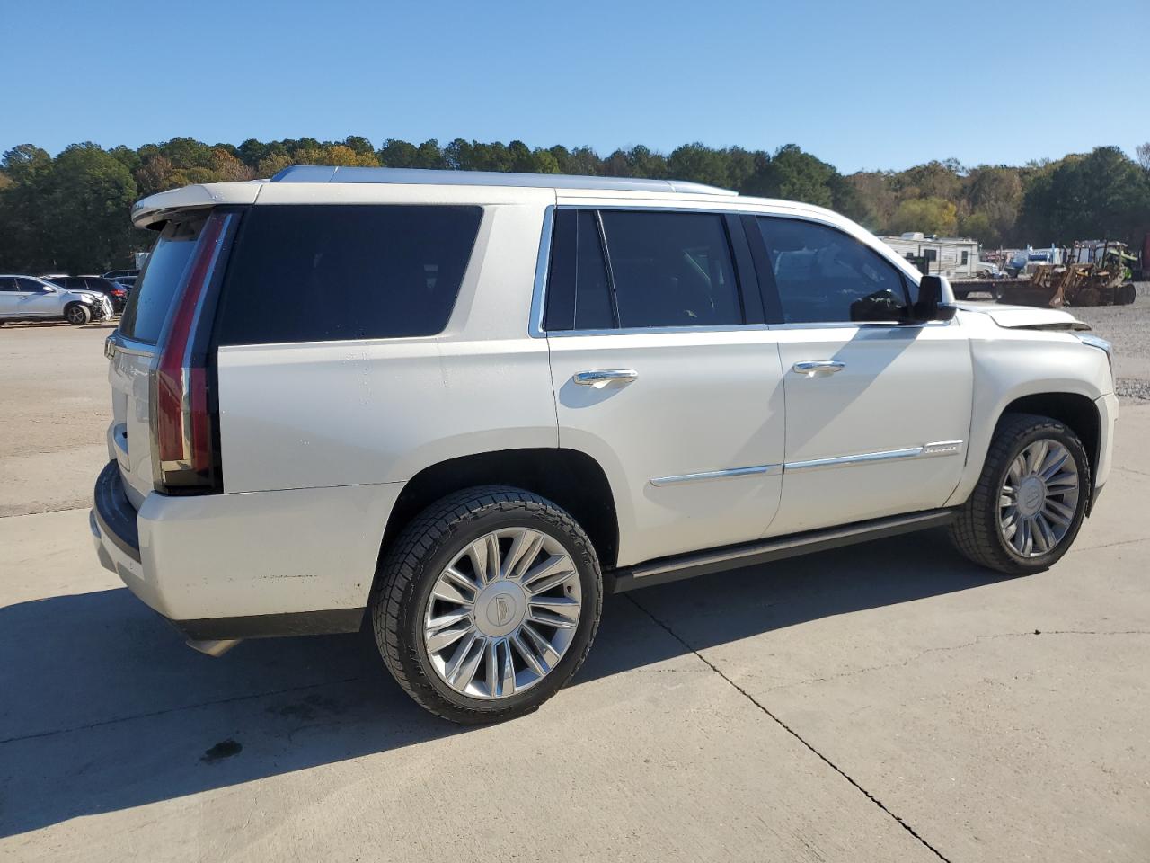 VIN 1GYS4NKJ1FR590367 2015 CADILLAC ESCALADE no.3