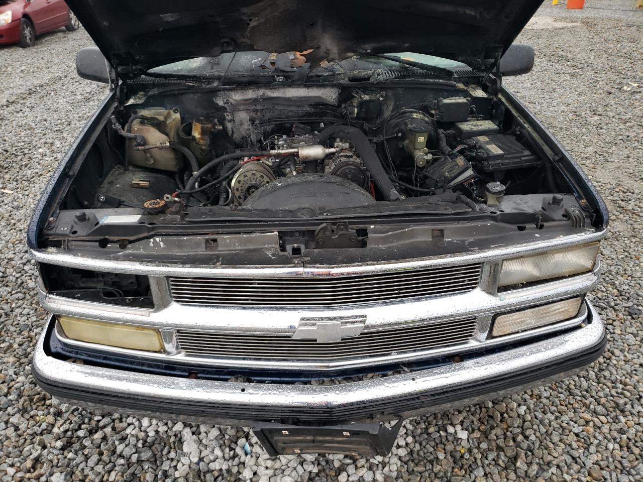 1999 Chevrolet Tahoe - Image 12