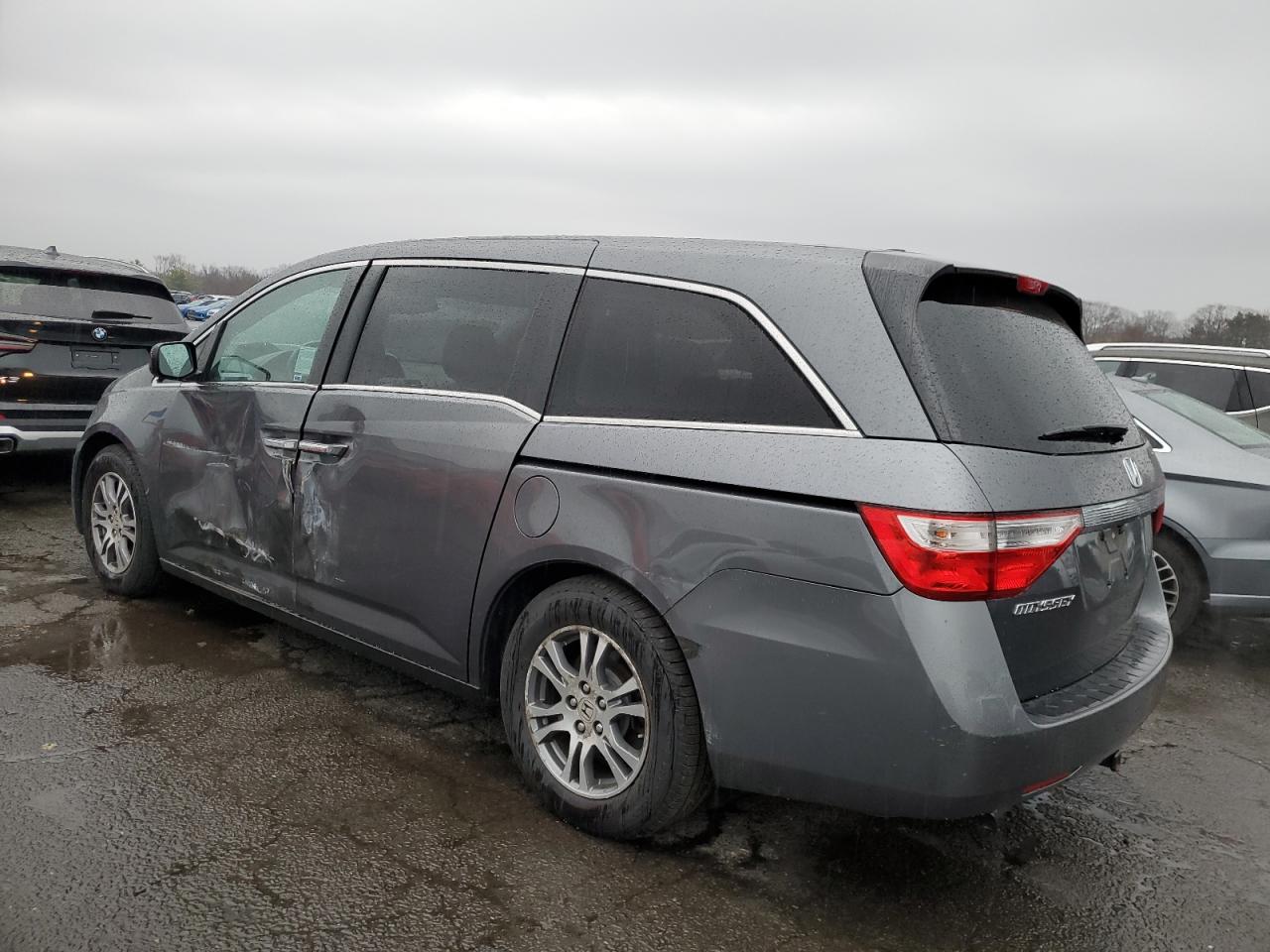 2013 Honda Odyssey - Image 2
