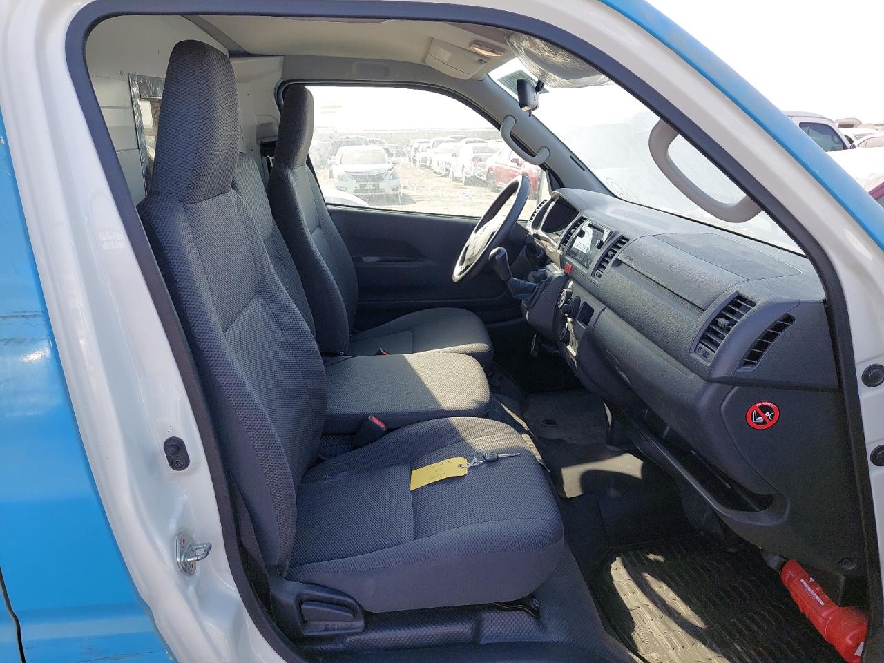JTFHX02P3P0130042 - 2023 TOYOTA HIACE - #86465944