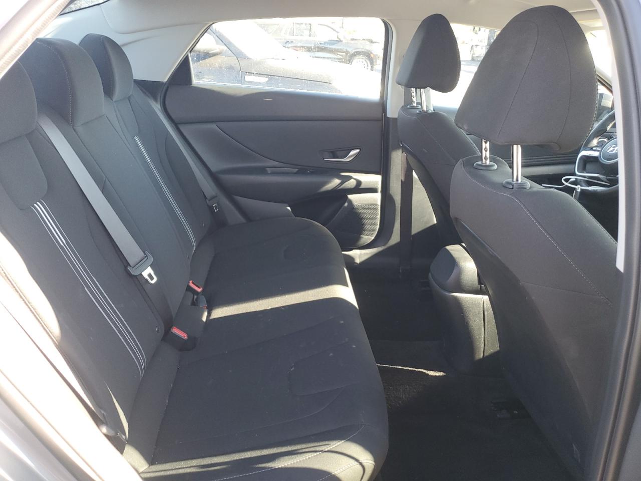 2023 Hyundai Elantra - Image 10