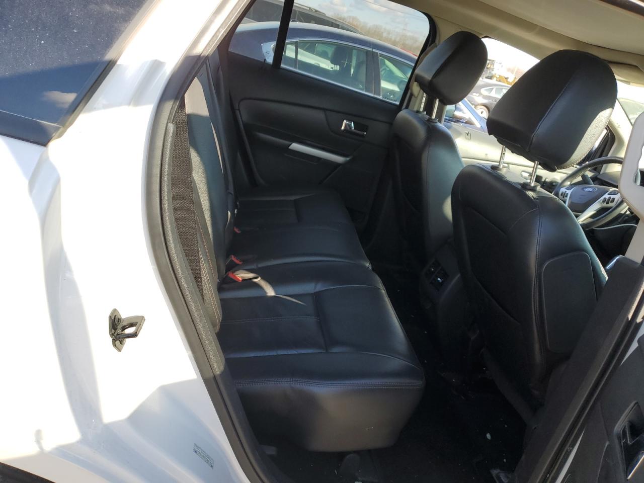 2013 Ford Edge - Image 11