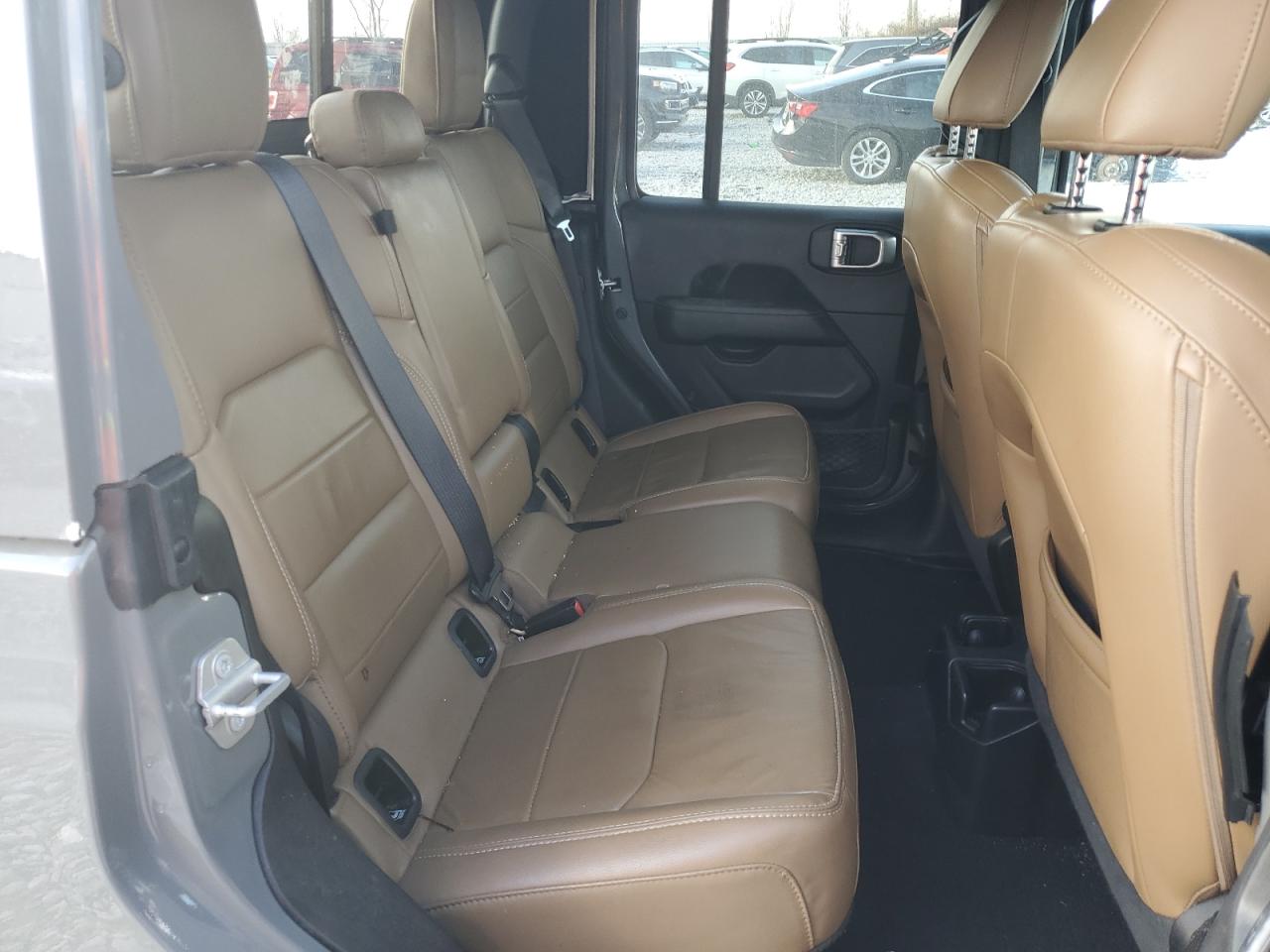 2021 Jeep Gladiator - Image 12