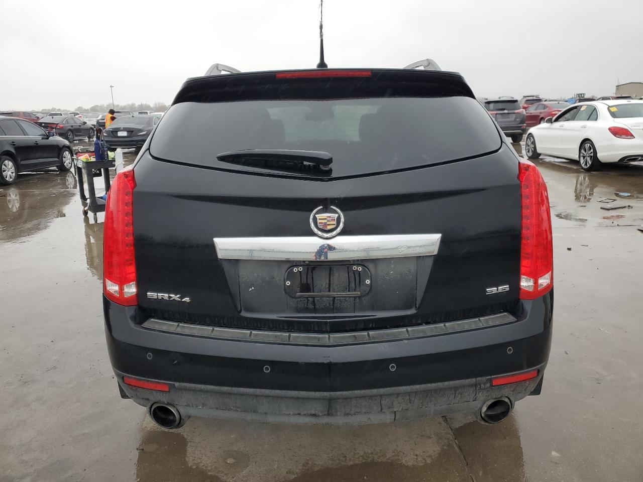2012 Cadillac SRX - Image 6