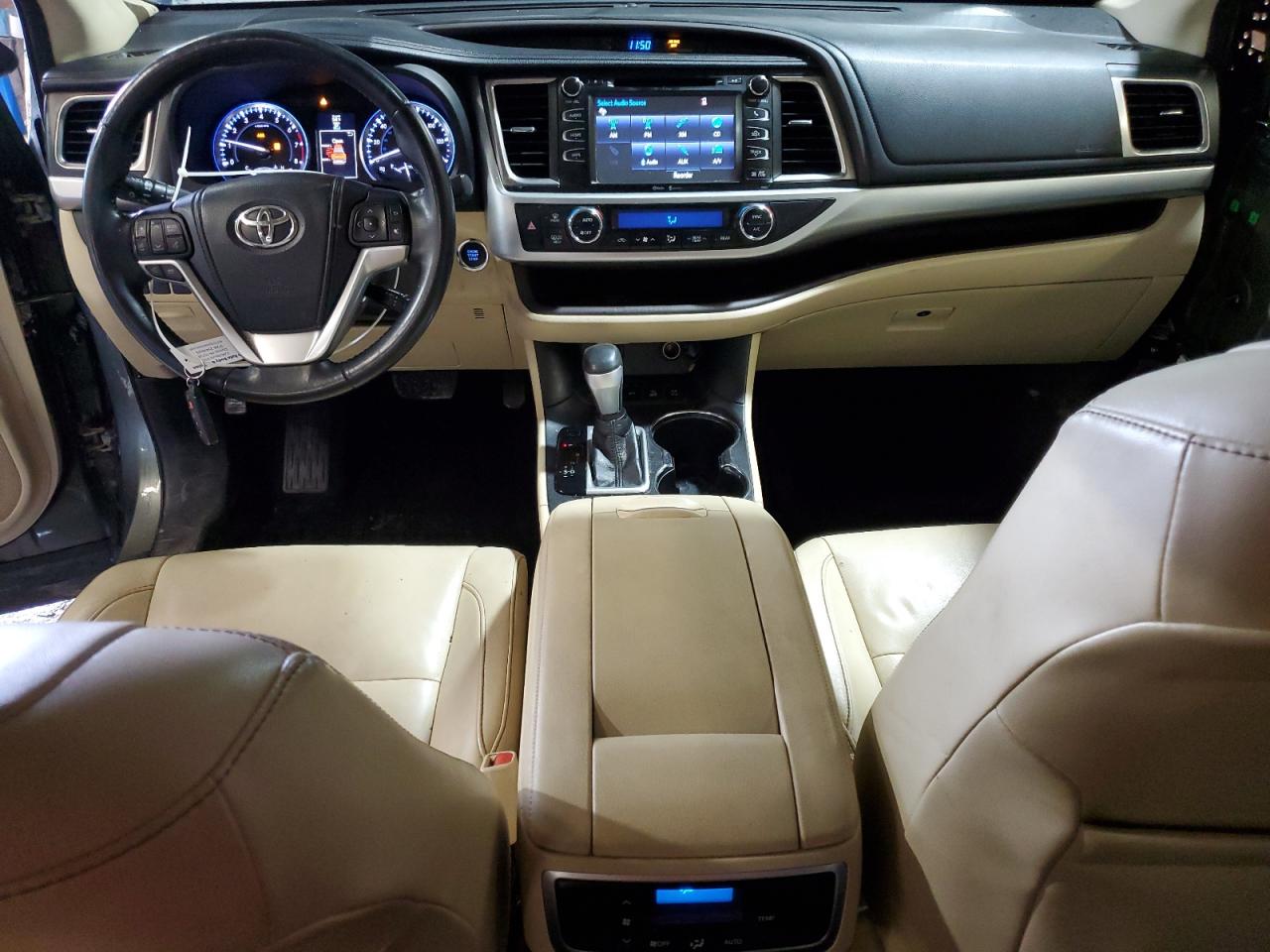 2014 Toyota Highlander - Image 8