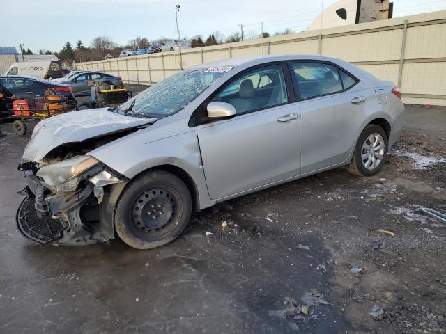  TOYOTA COROLLA 2015 Srebrny