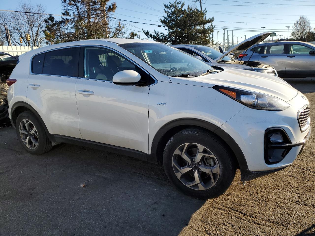 VIN KNDPMCAC7N7954949 2022 KIA SPORTAGE no.4