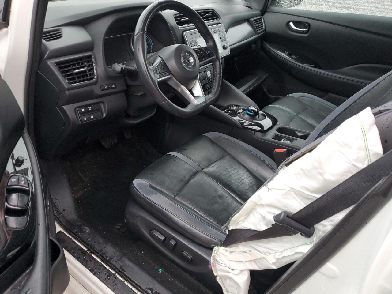 2019 Nissan Leaf - Image 8