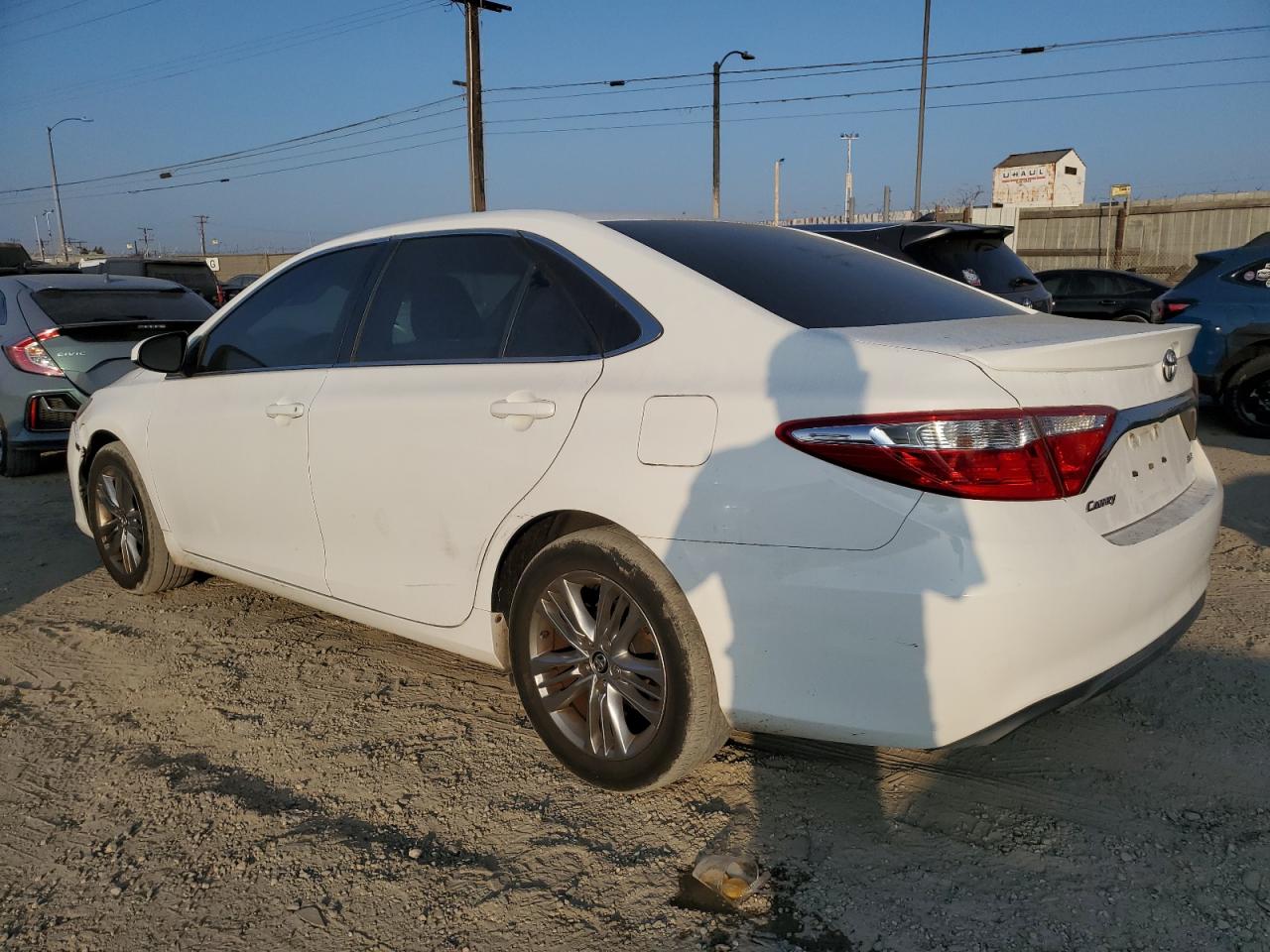 VIN 4T1BF1FK1FU914308 2015 TOYOTA CAMRY no.2