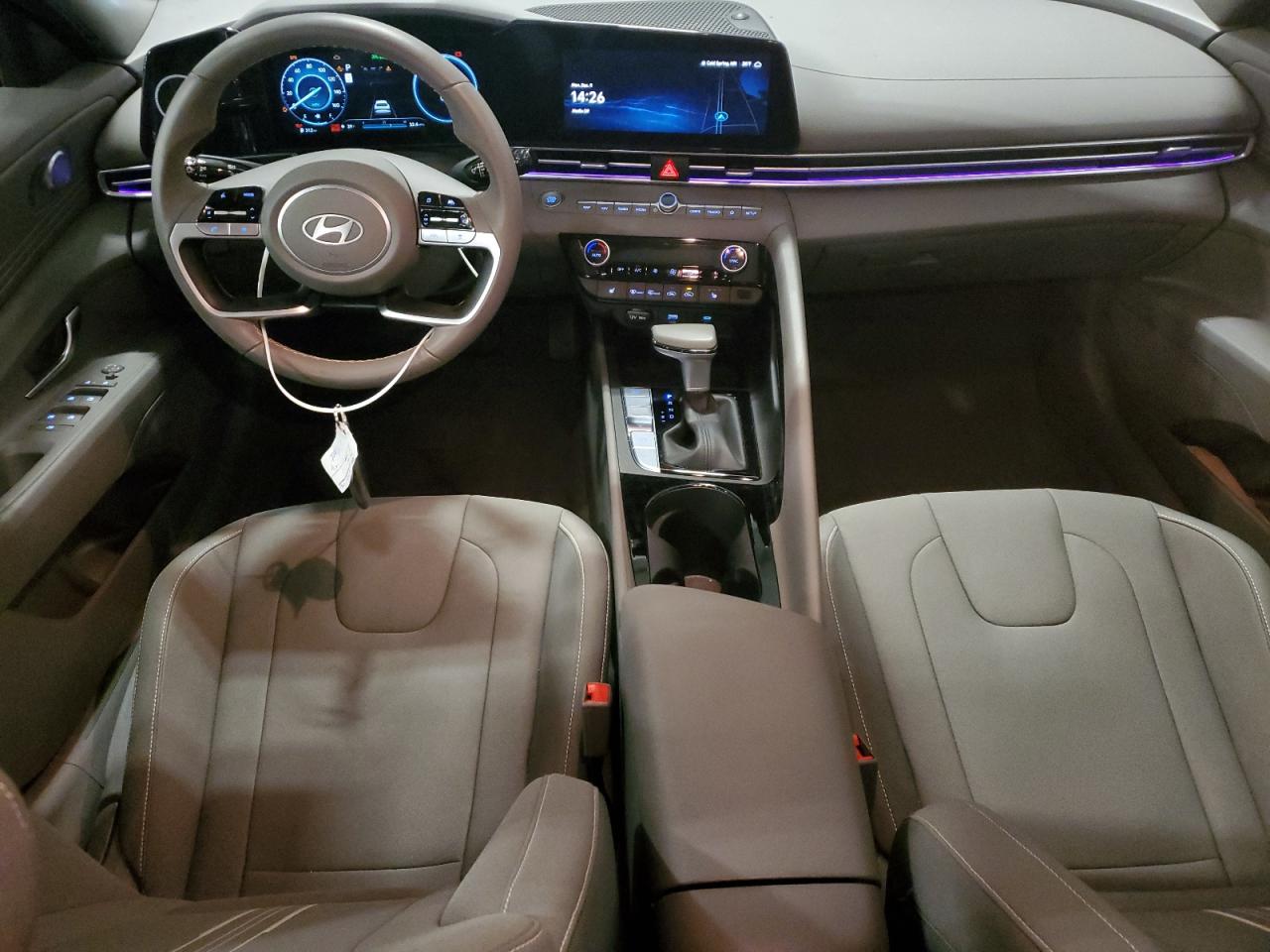 2024 Hyundai Elantra - Image 8