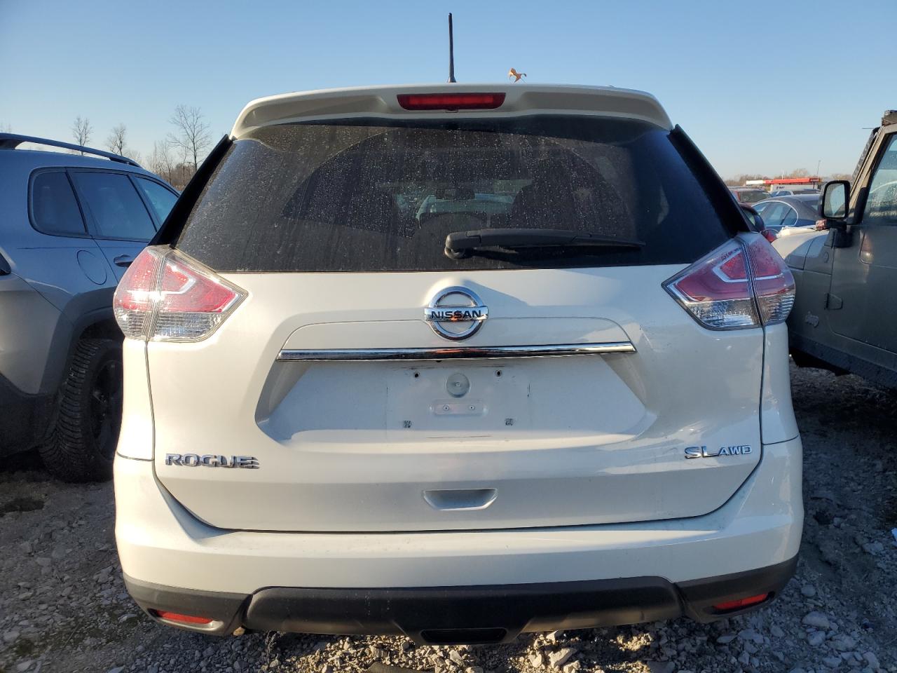 2015 Nissan Rogue - Image 6
