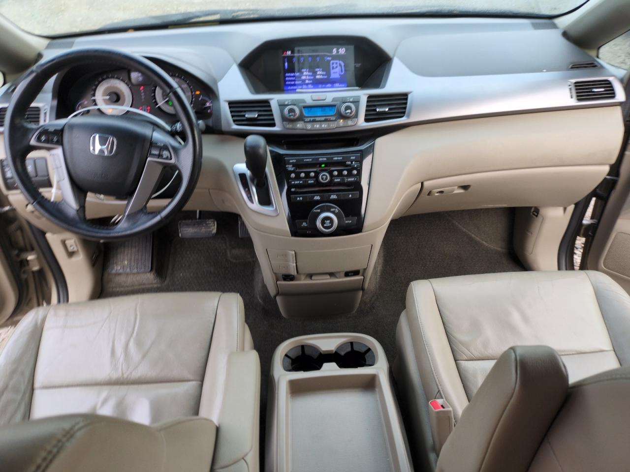 2011 Honda Odyssey - Image 8