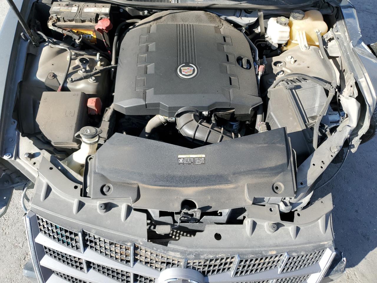 2010 Cadillac STS - Image 11