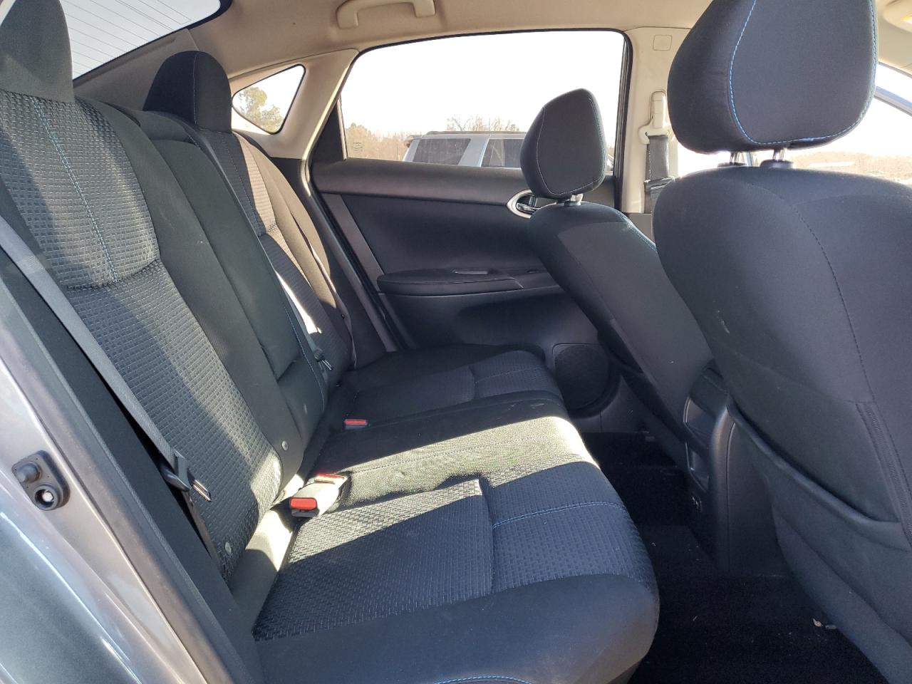 2018 Nissan Sentra - Image 10