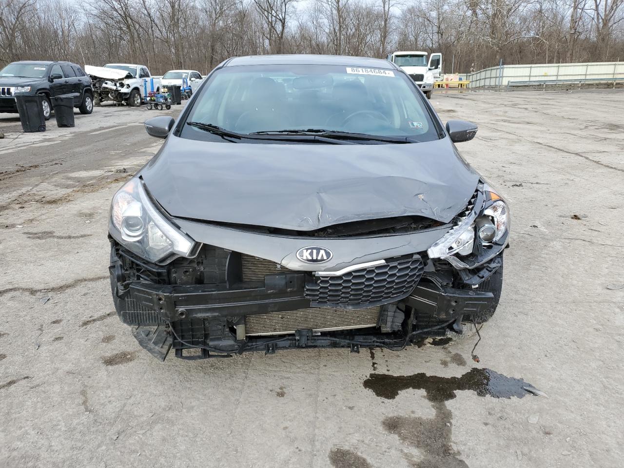 VIN KNAFZ4A88E5064984 2014 KIA FORTE no.5