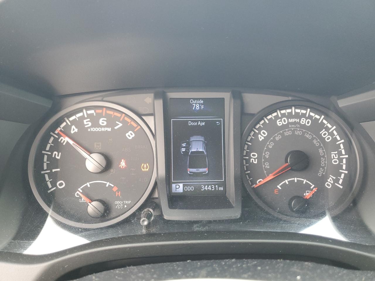 2020 Toyota Tacoma - Image 9