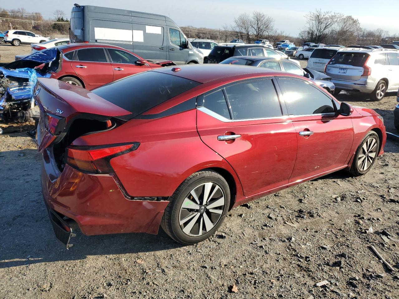 2020 Nissan Altima - Image 3