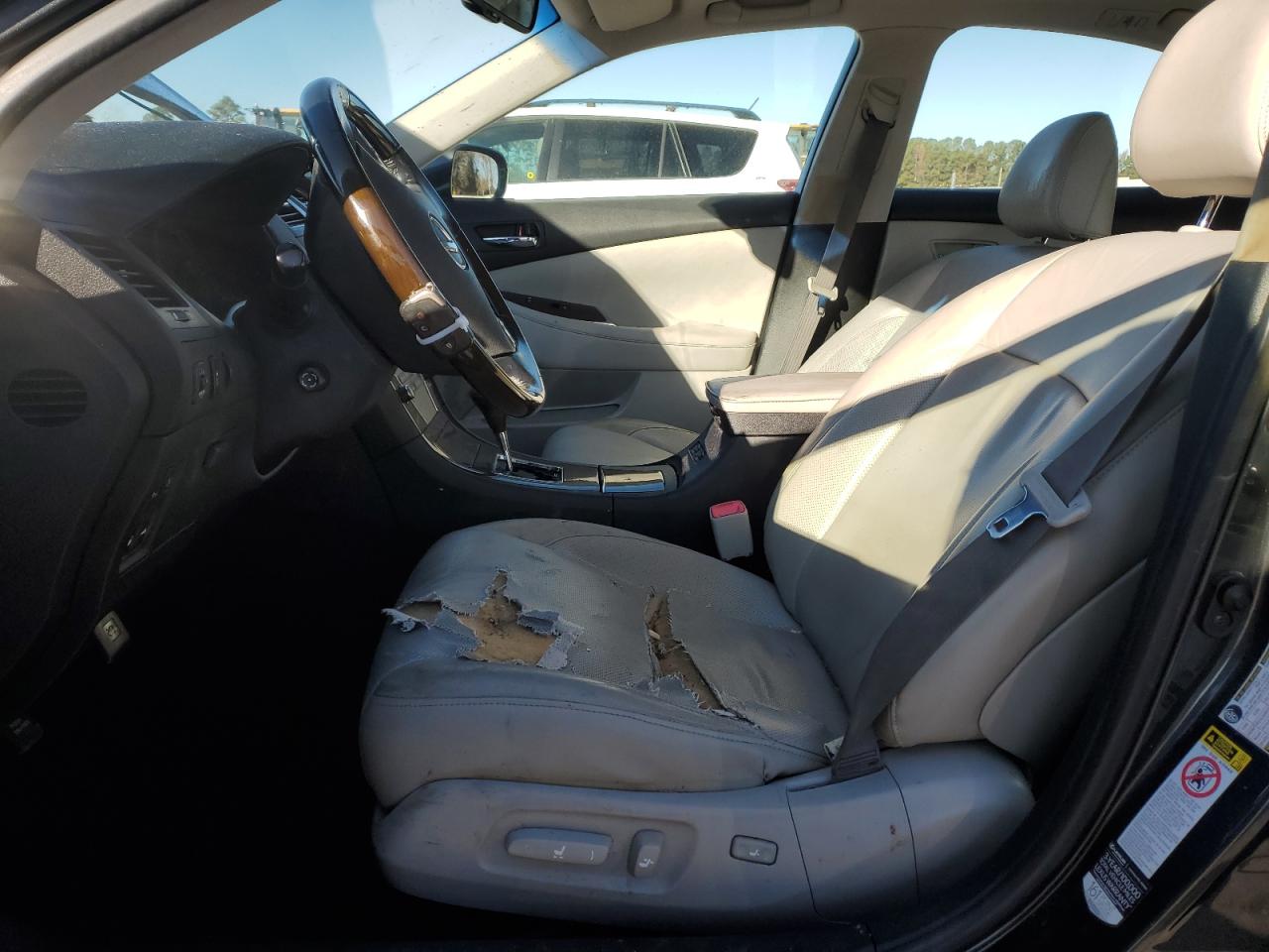 2011 Lexus ES - Image 7