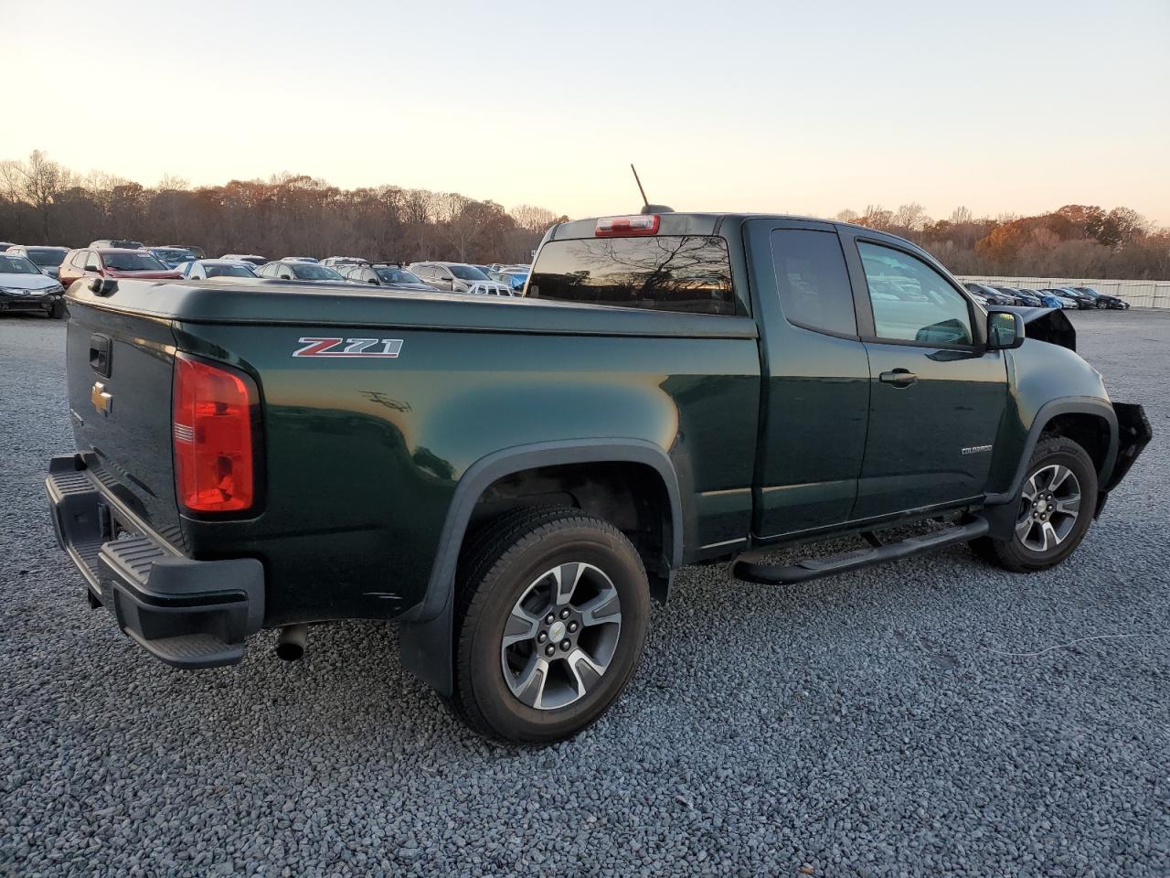 2015 Chevrolet Colorado - Image 3