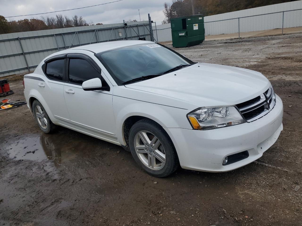 VIN 1C3CDZCG8DN709111 2013 DODGE AVENGER no.4