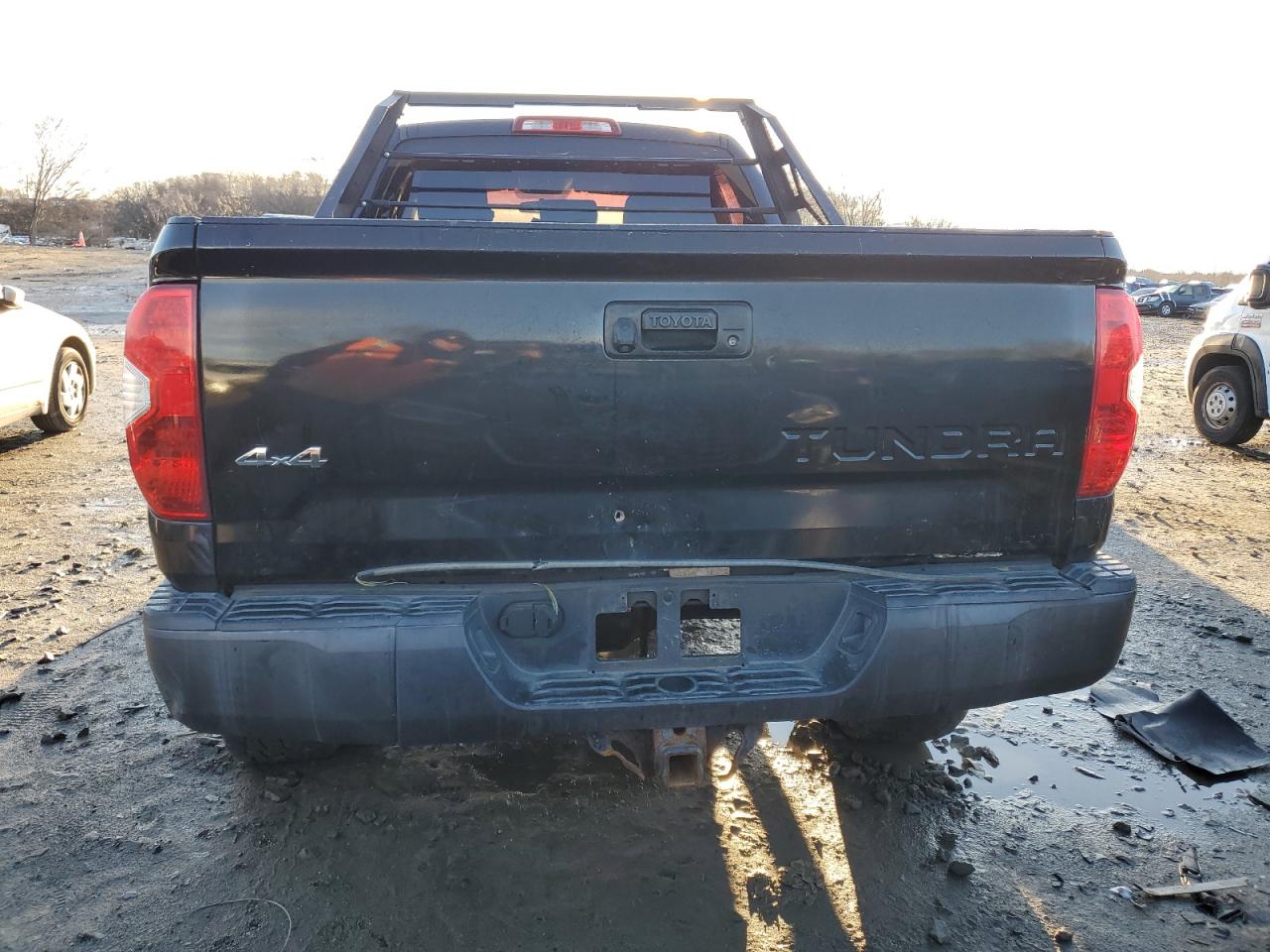 2015 Toyota Tundra - Image 6