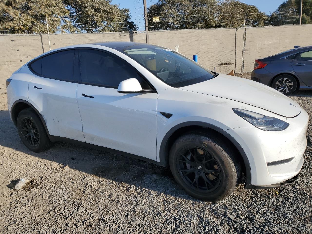 VIN 5YJYGDEE4MF087807 2021 TESLA MODEL Y no.4