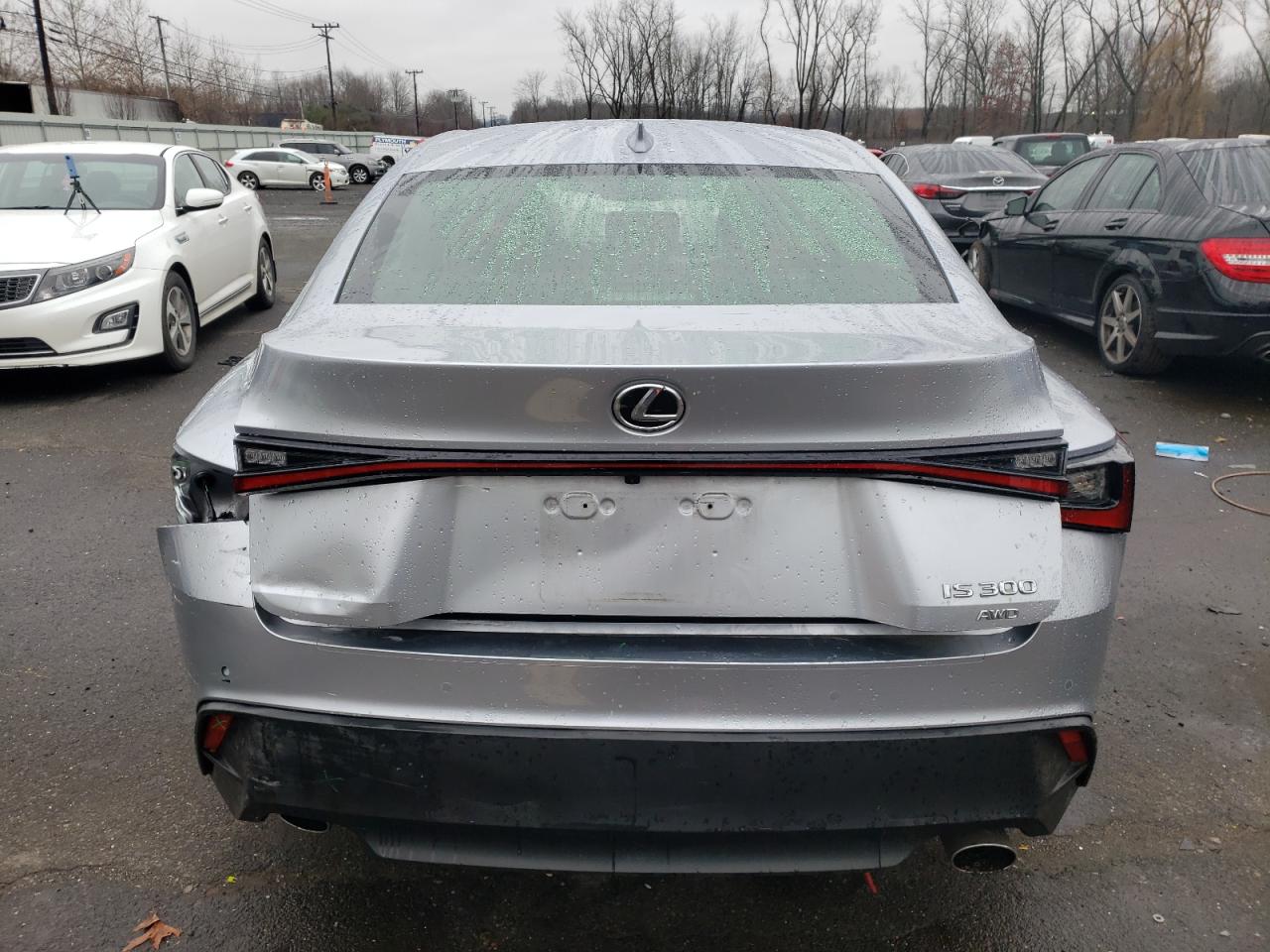 2023 Lexus IS - Image 6