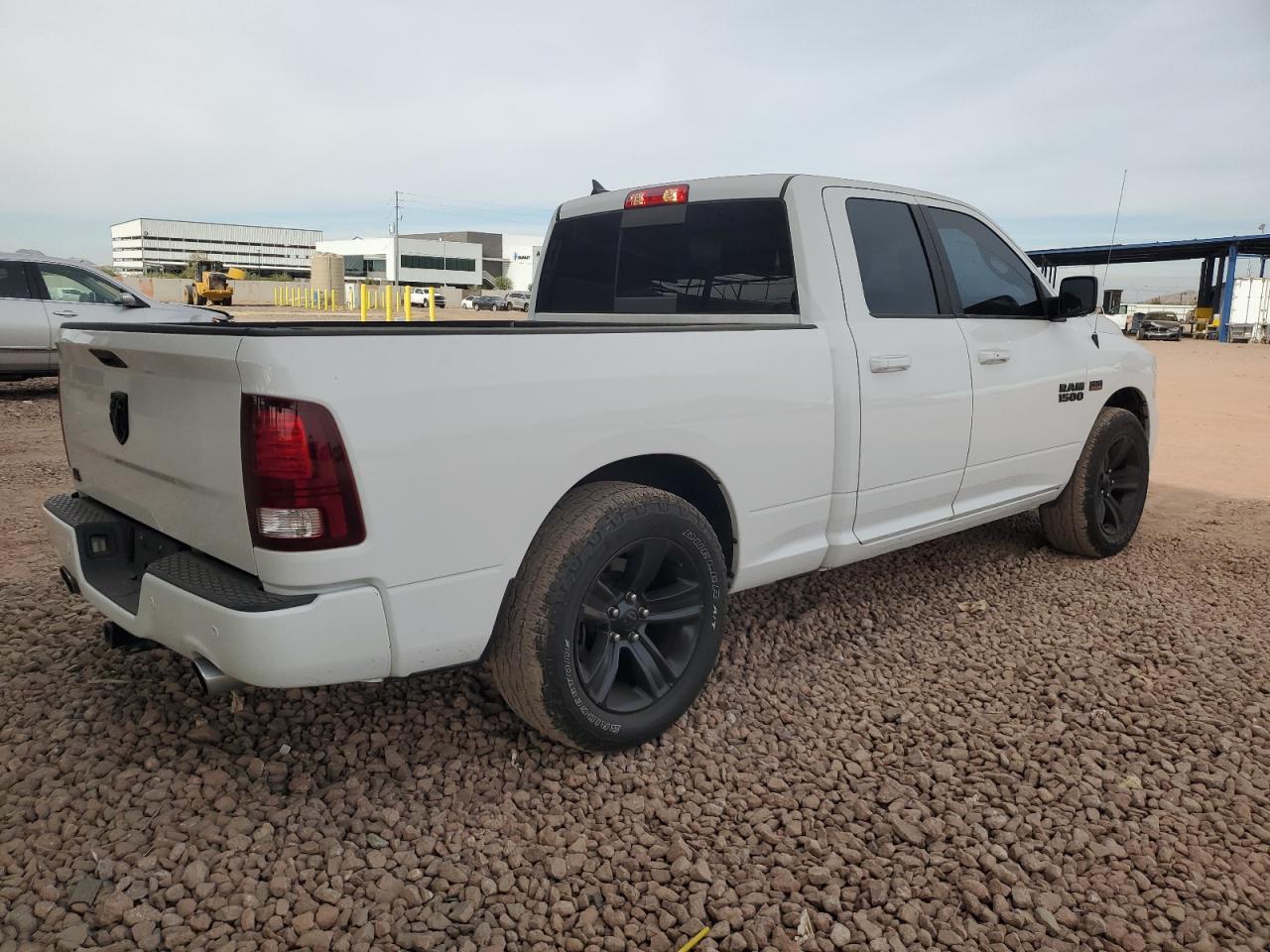 VIN 1C6RR6HT1JS188426 2018 RAM 1500 no.3