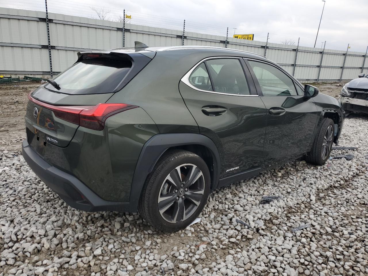 2019 Lexus UX - Image 3