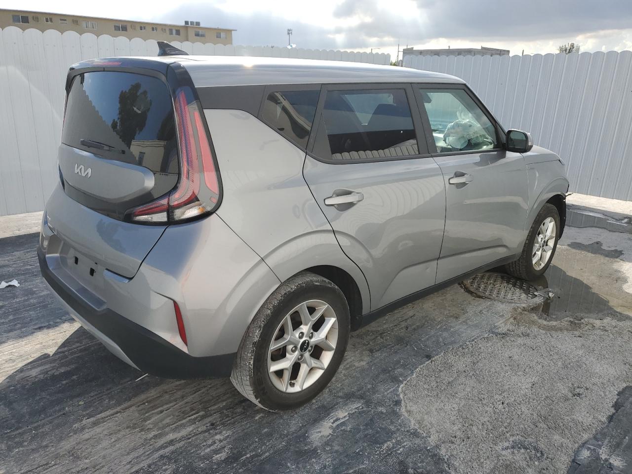 2023 Kia Soul - Image 3