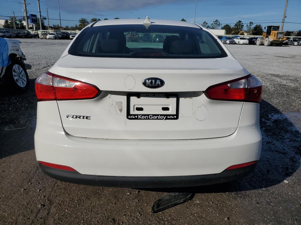 VIN KNAFK4A68G5471967 2016 KIA FORTE no.6