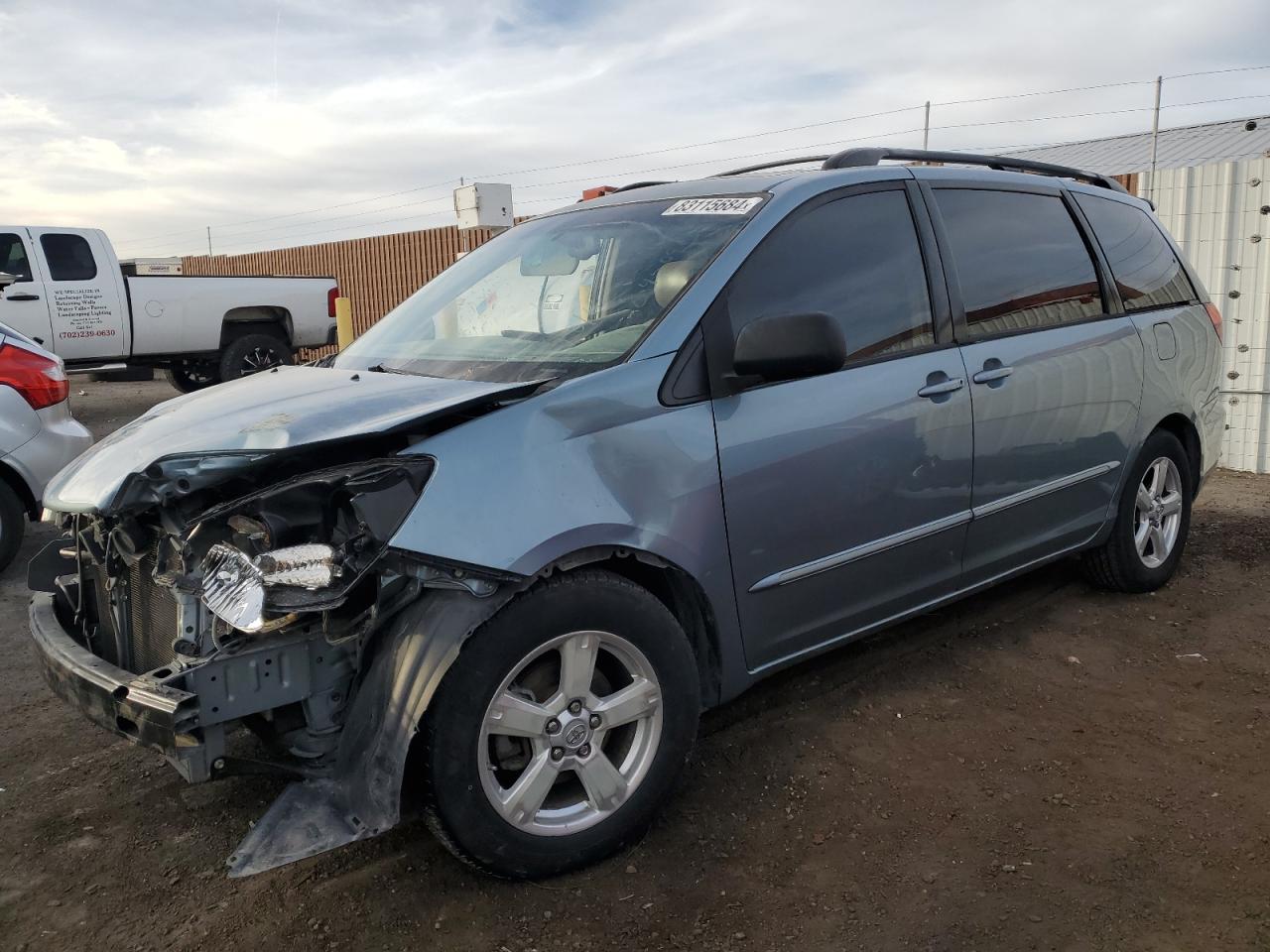 North Las Vegas, NV에서 판매 중인 2004 Toyota Sienna Xle - Side