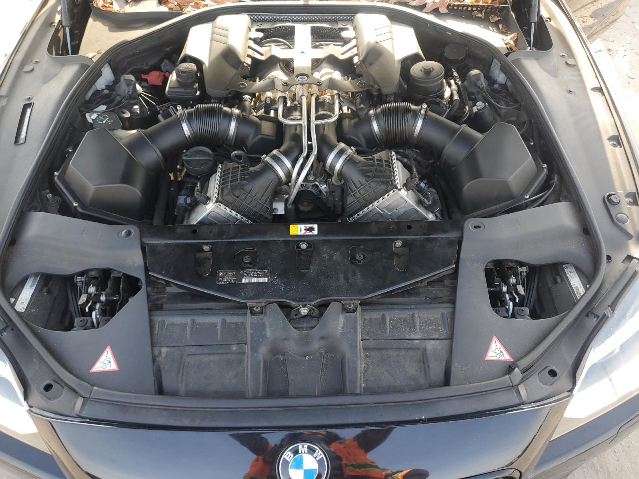 VIN WBSLZ9C54ED651171 2014 BMW M6 no.11