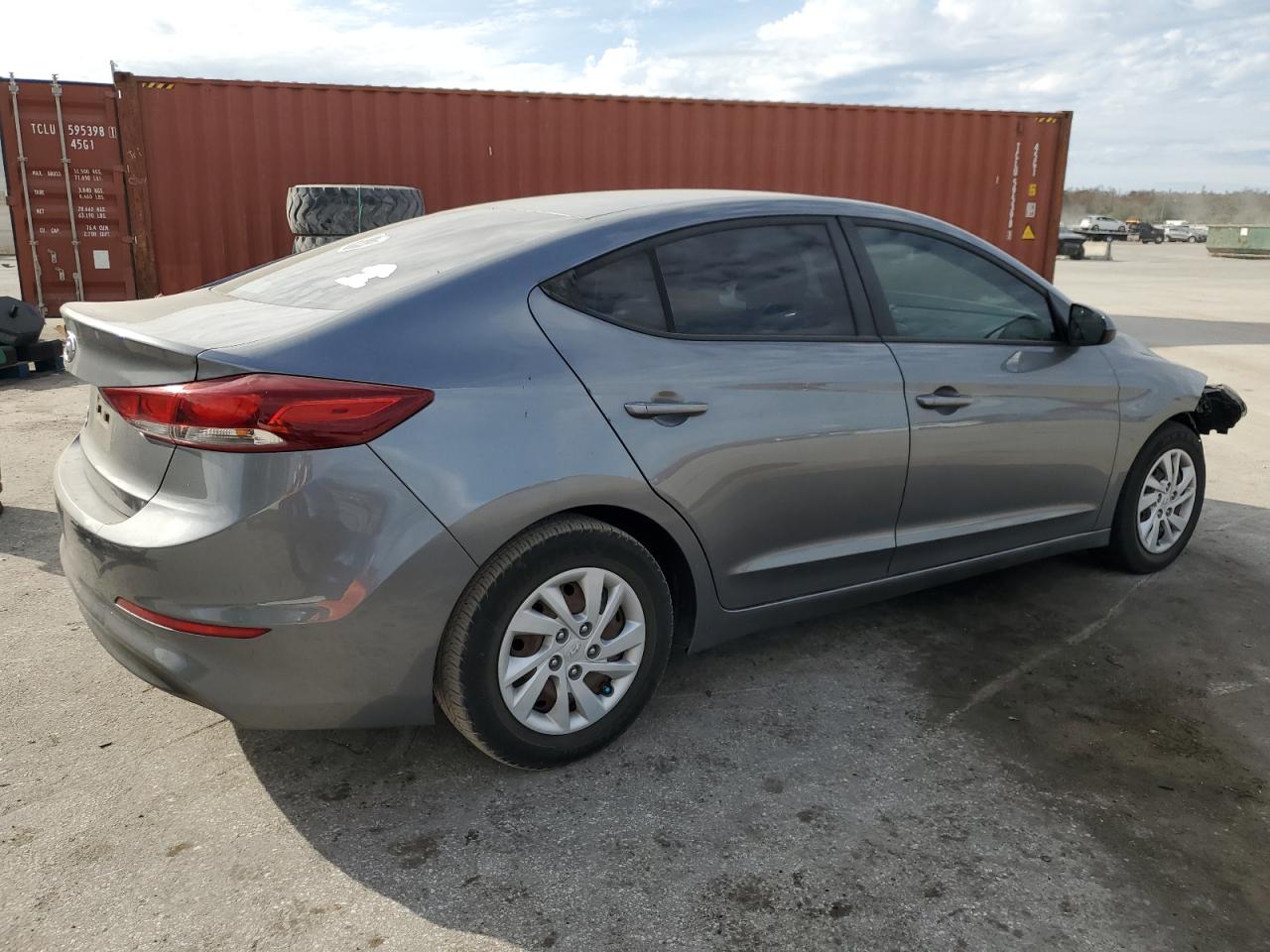 VIN 5NPD74LF9JH331359 2018 HYUNDAI ELANTRA no.3