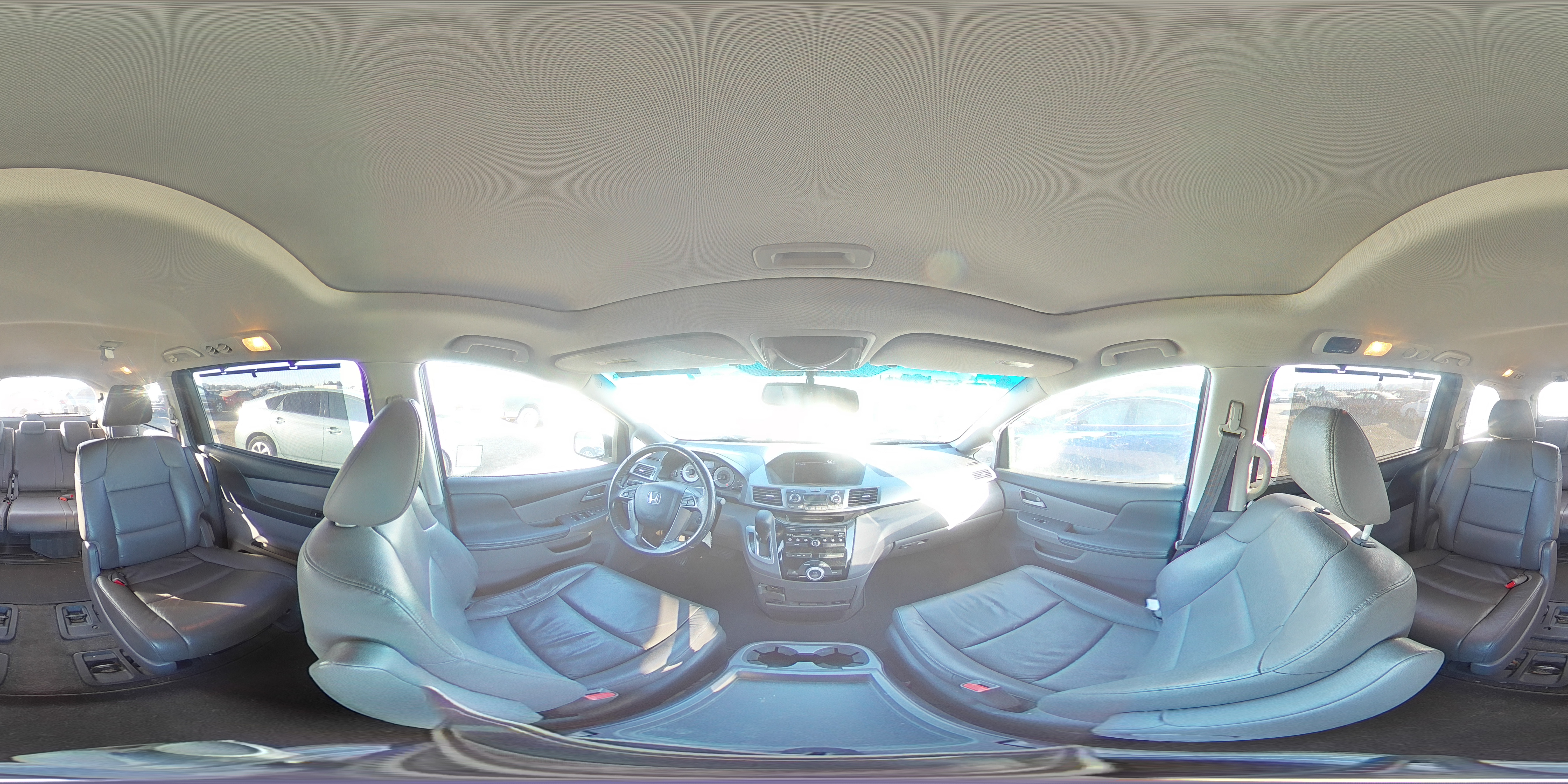 2011 Honda Odyssey - Image 14