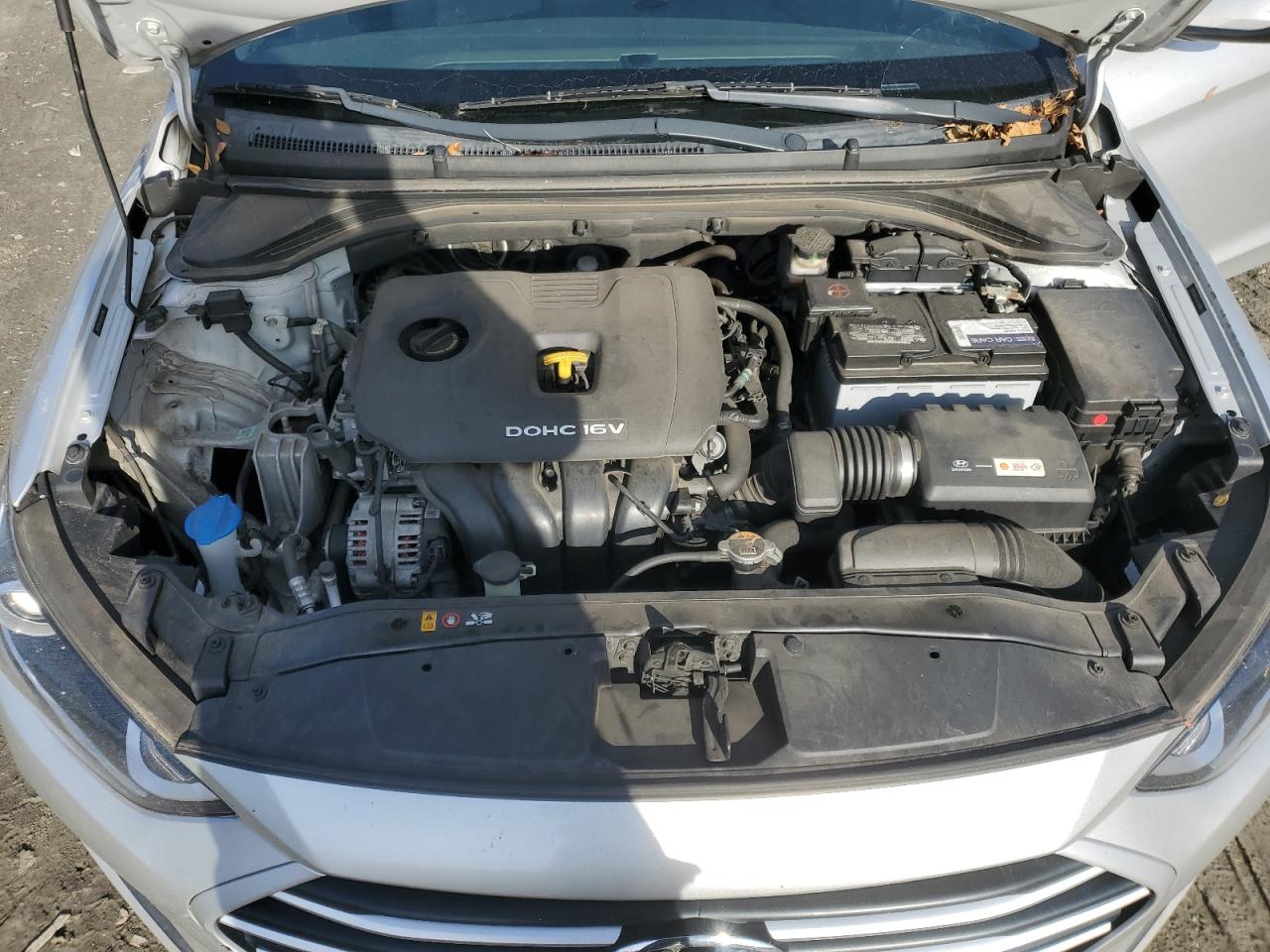 2018 Hyundai Elantra - Image 11