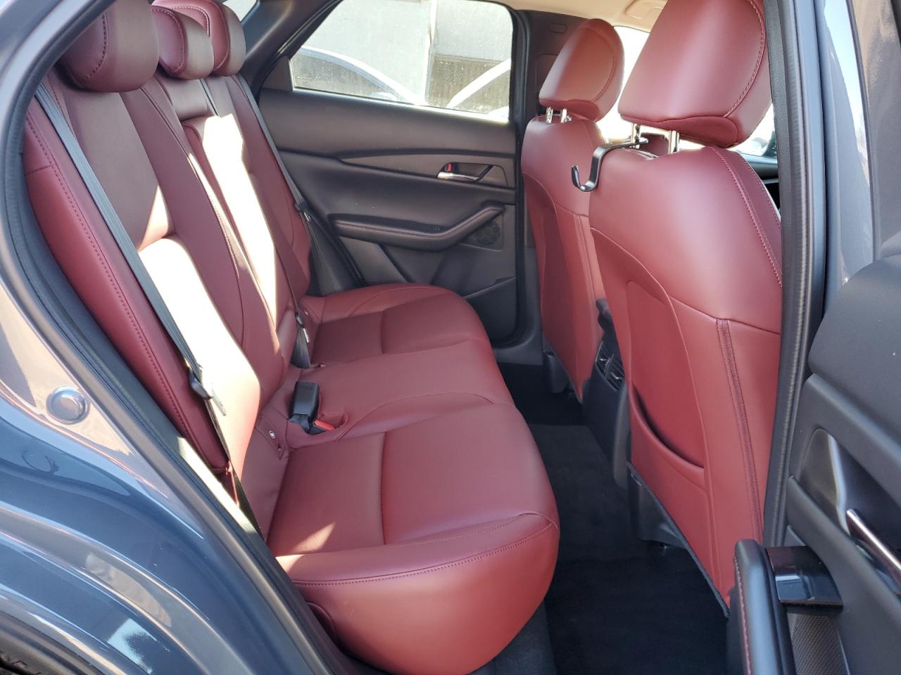 2022 Mazda CX-30 - Image 11