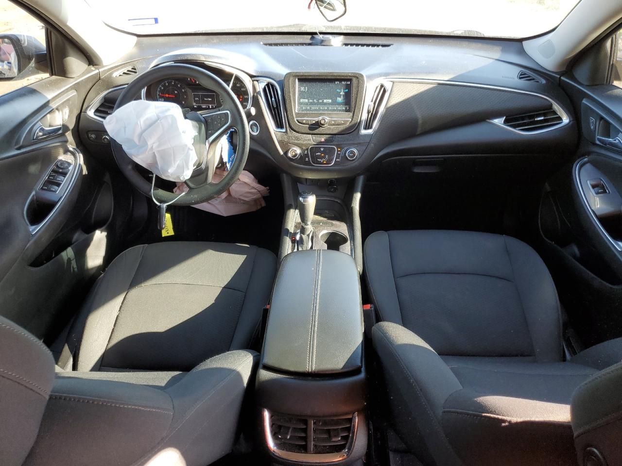 2018 Chevrolet Malibu - Image 8