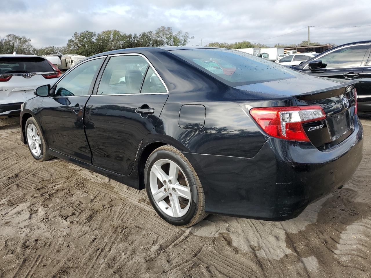 VIN 4T1BF1FK9EU429767 2014 TOYOTA CAMRY no.2