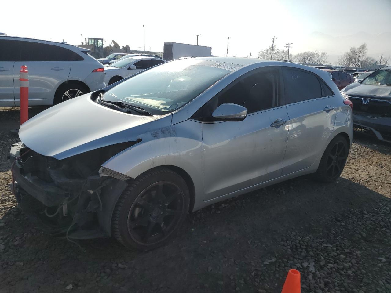 KMHD35LH0GU272490 2016 HYUNDAI ELANTRA - Image 1