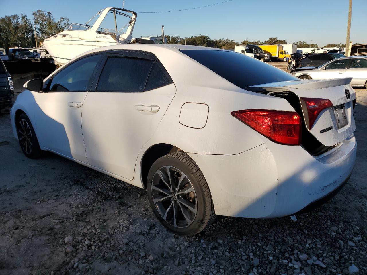 VIN 5YFBURHEXHP699396 2017 TOYOTA COROLLA no.2