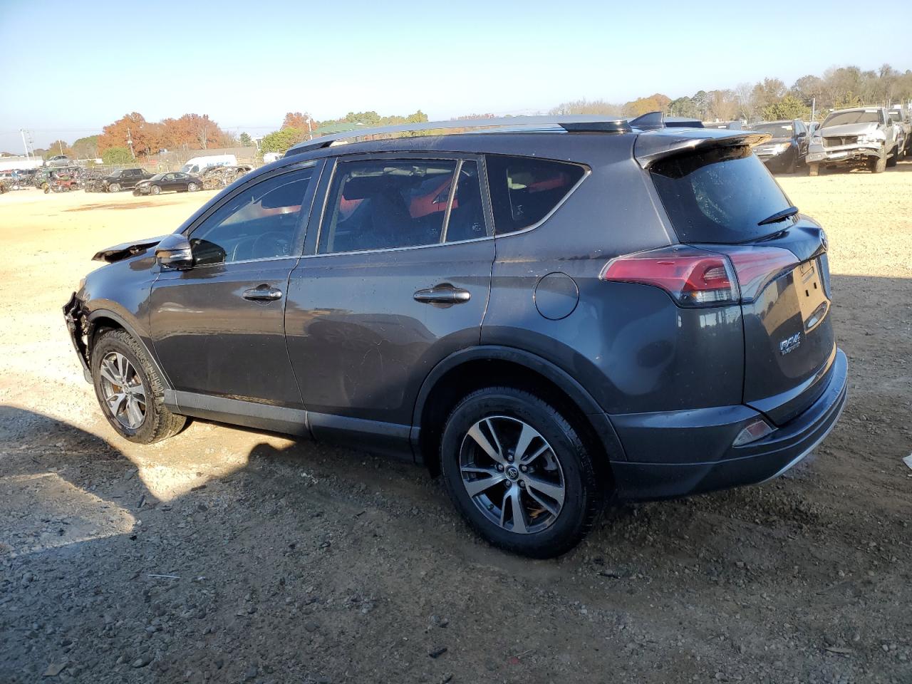 VIN JTMWFREV6HJ714268 2017 TOYOTA RAV4 no.2