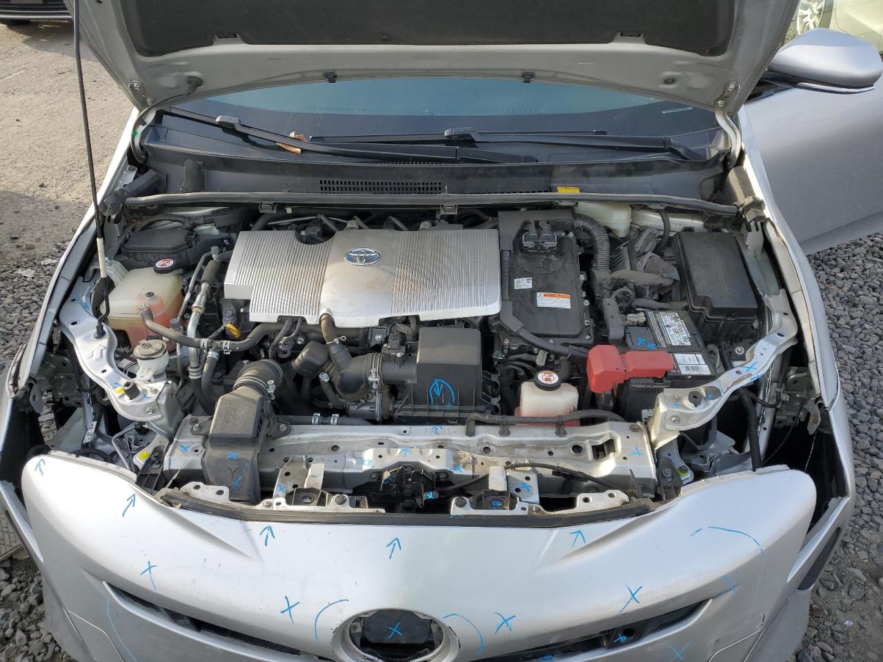2018 Toyota Prius - Image 11